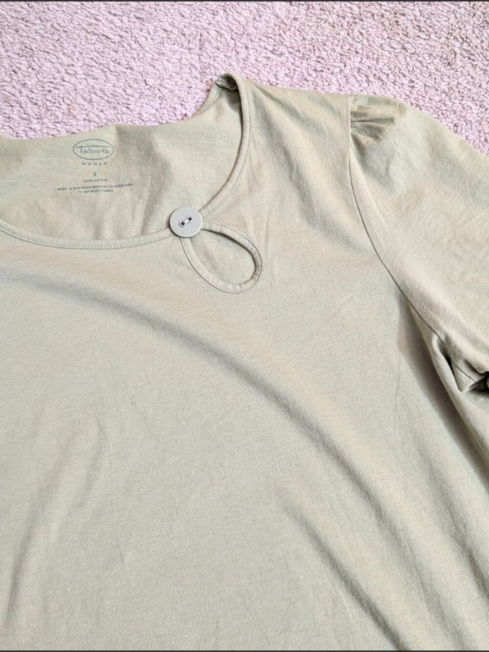Woman Olive Short Sleeve Scoop Neck Top with Button Detail - Picture 4 of 5